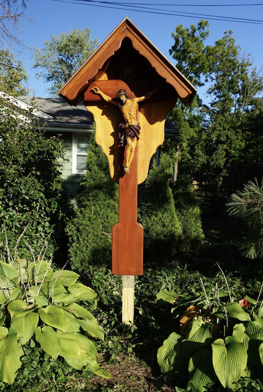 Brian Polo : German outdoor Crucifix